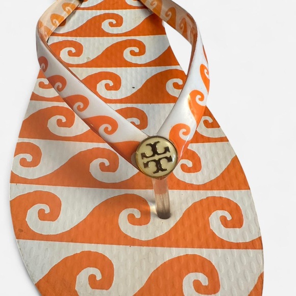 Tory burch orange flip flops - Picture 3 of 7